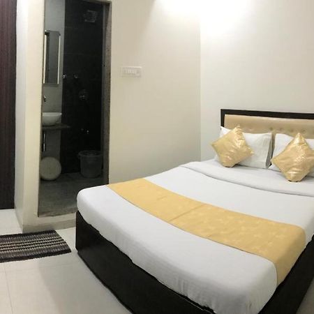 孟买 Zee Residency酒店 外观 照片
